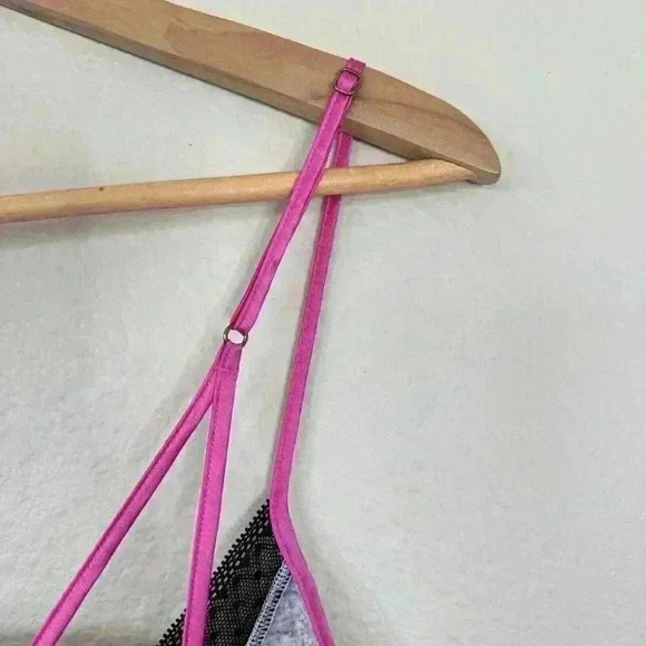 Victorias Secret Lightweight Floral Camisole Top Size Large Black Pink - Picture 7 of 7